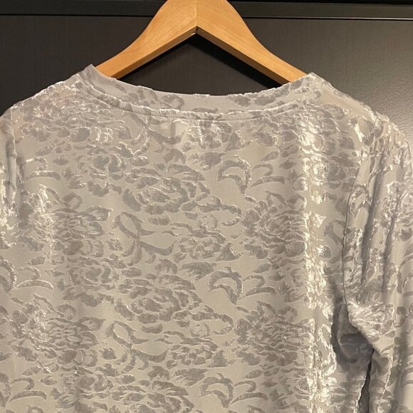 White House Black Market, NWOT, L, long sleeve top. - Picture 3 of 5